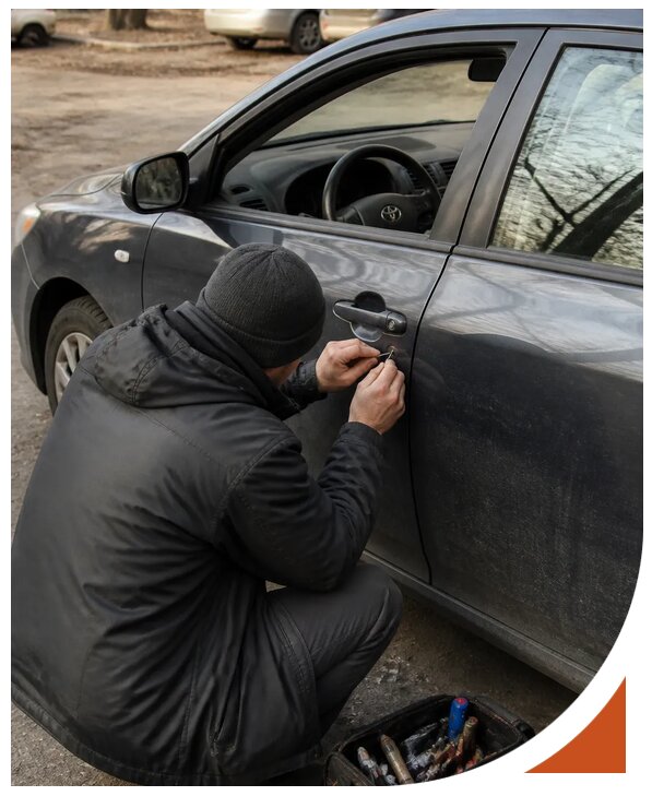 Профессиональное вскрытие автомобиля Тойота без повреждений в Балтийске